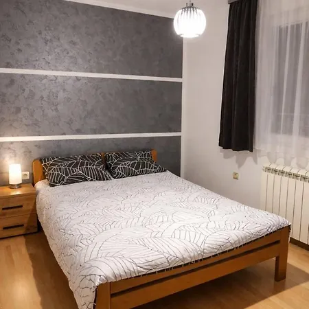 Lav Apartman *